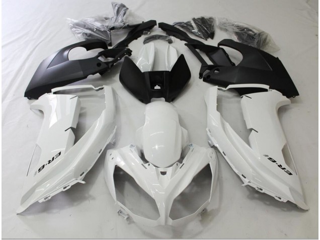 Black and White 2012-2016 Kawasaki Ninja 650R Motorcycle Fairing Black and White 2012-2016 Kawasaki Ninja 650R Motorcycle Fairing