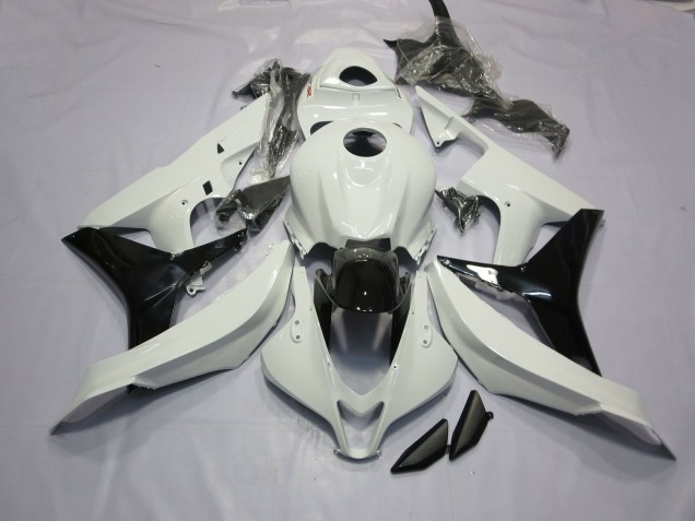Gloss White and Black 2007-2008 Honda CBR600RR Motorcycle Fairing Gloss White and Black 2007-2008 Honda CBR600RR Motorcycle Fairing