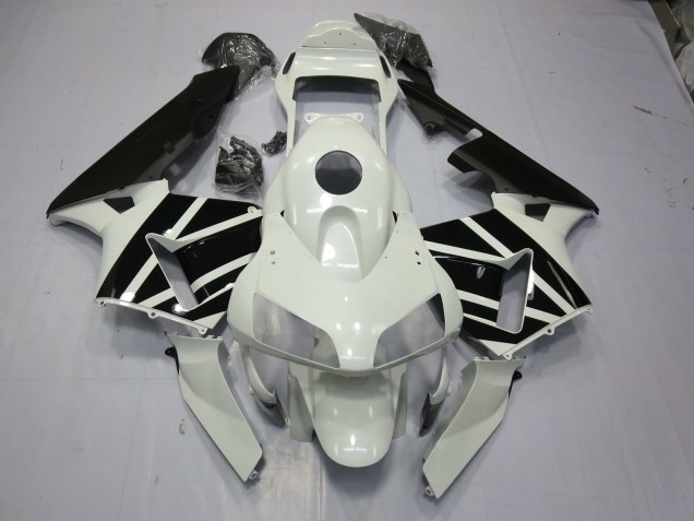 White & Black OEM 2003-2004 Honda CBR600RR Motorcycle Fairing White & Black OEM 2003-2004 Honda CBR600RR Motorcycle Fairing
