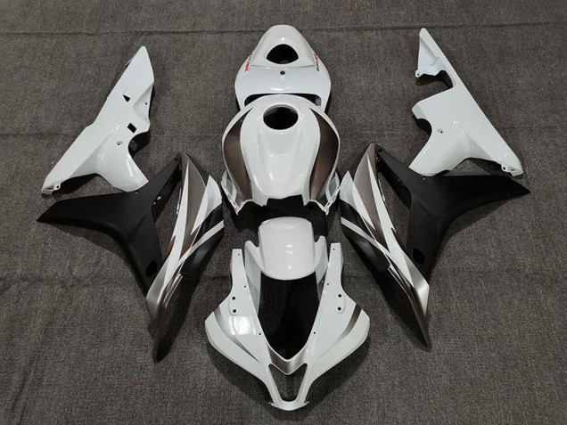 White OEM Style 2007-2008 Honda CBR600RR Motorcycle Fairing White OEM Style 2007-2008 Honda CBR600RR Motorcycle Fairing