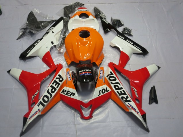 White Repsol 2007-2008 Honda CBR600RR Motorcycle Fairing White Repsol 2007-2008 Honda CBR600RR Motorcycle Fairing