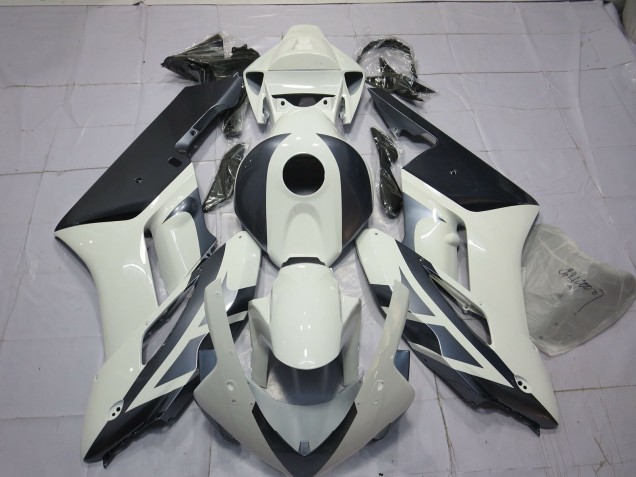White and Silver 2004-2005 Honda CBR1000RR Motorcycle Fairing White and Silver 2004-2005 Honda CBR1000RR Motorcycle Fairing
